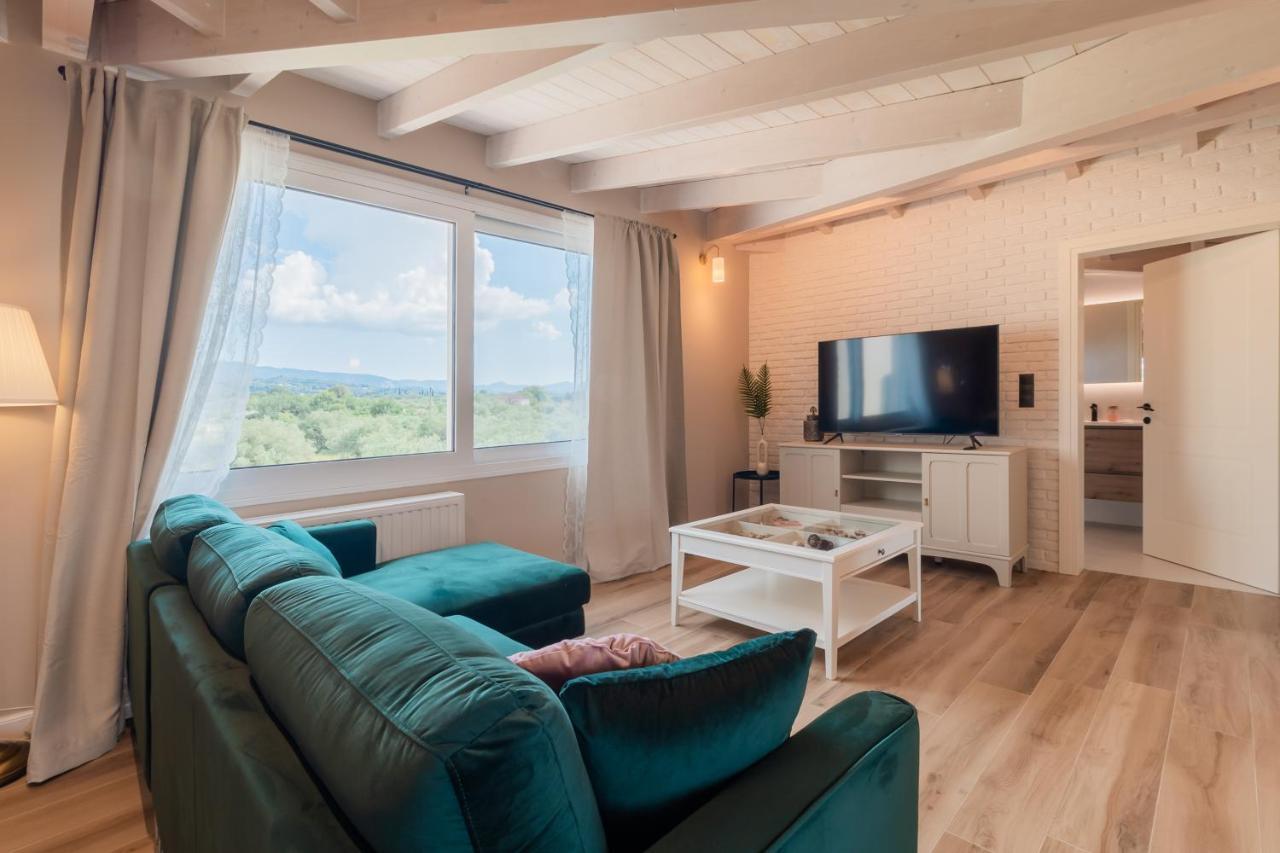 Melena Premium Suites Róda Kültér fotó