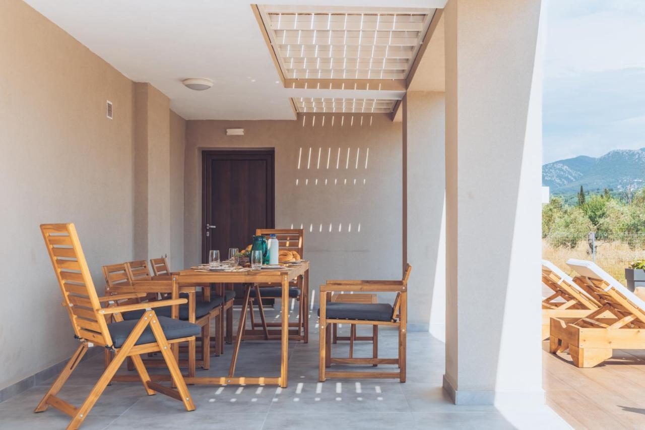 Melena Premium Suites Róda Kültér fotó