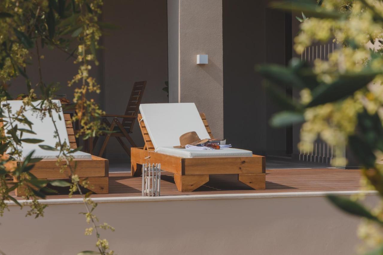 Melena Premium Suites Róda Kültér fotó