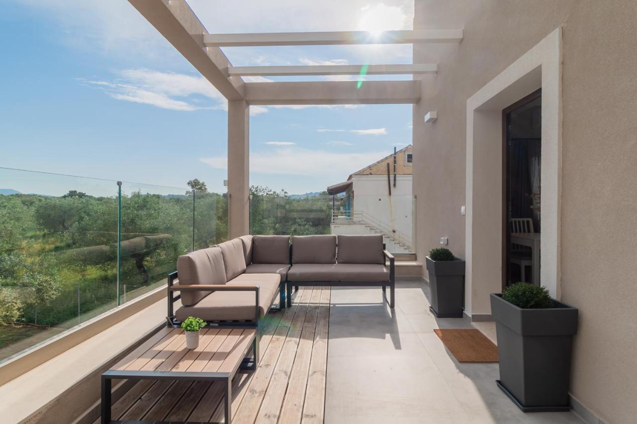 Melena Premium Suites Róda Kültér fotó